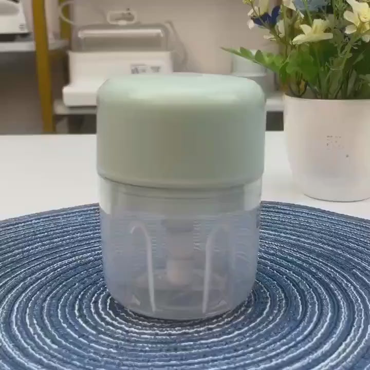 Cordless Mini Electric Chopper and Food Processor, Mini Electric Garlic Mincer with Rechargeable Battery, USB Charging Grinder - Compact Portable Design, Cordless Food Processor, Perfect for Garlic, Ginger, Onion